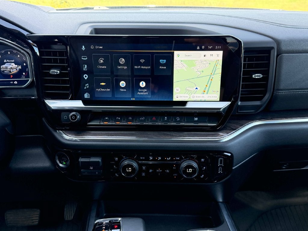 2025 Chevrolet Silverado 1500 LTZ