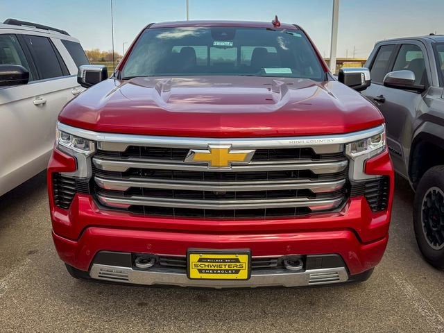 Used 2025 Chevrolet Silverado 1500 High Country with VIN 1GCUKJED7SZ120261 for sale in Willmar, Minnesota