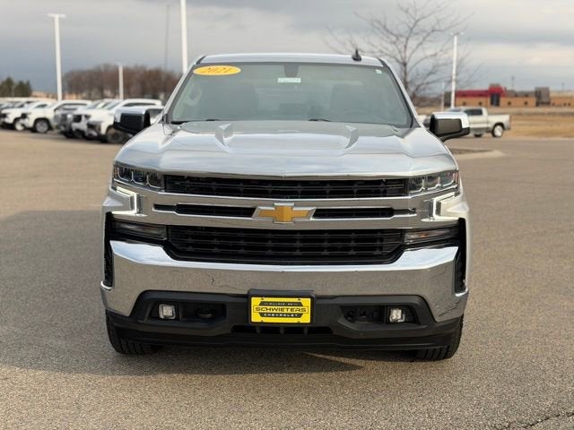 Used 2021 Chevrolet Silverado 1500 LT with VIN 1GCUYDET5MZ230073 for sale in Willmar, Minnesota
