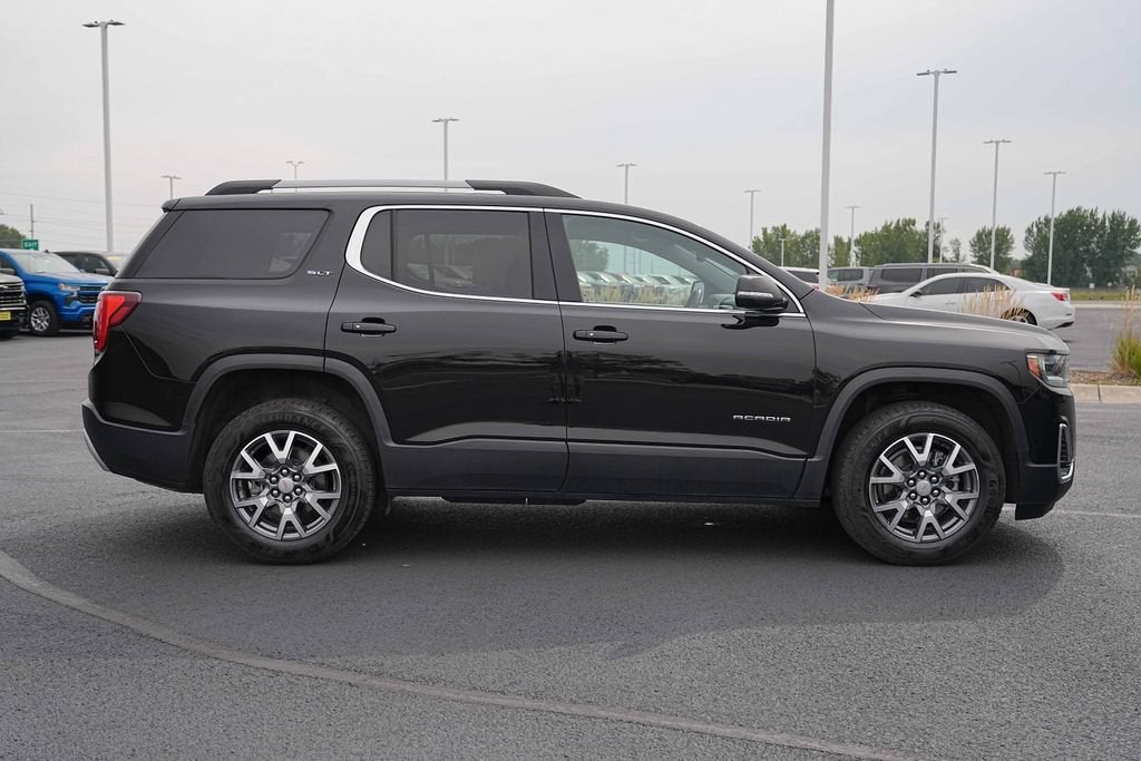 2023 GMC Acadia SLT