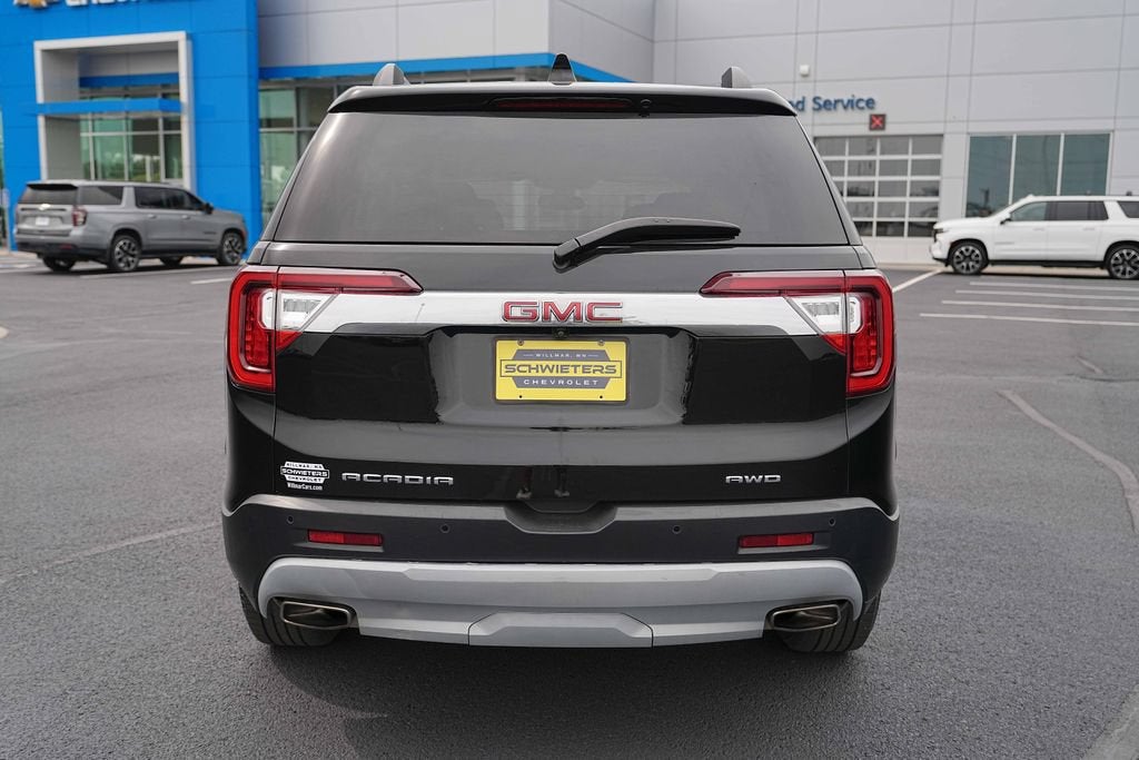 2023 GMC Acadia SLT