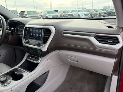 2023 GMC Acadia SLT