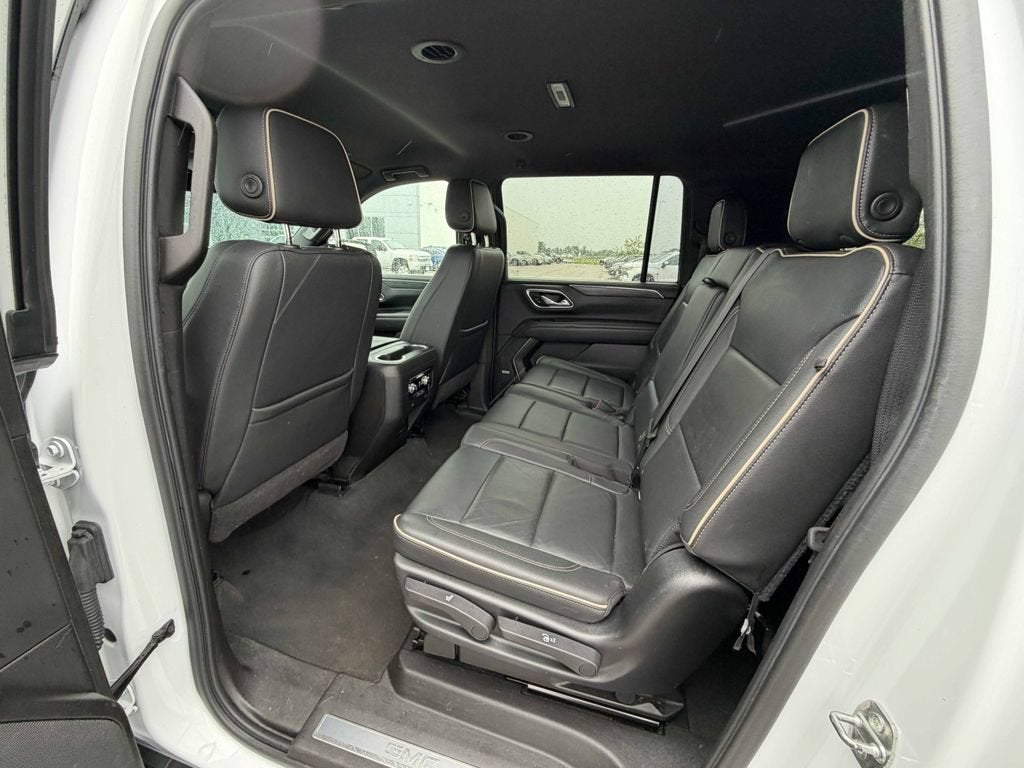 2021 GMC Yukon XL SLT