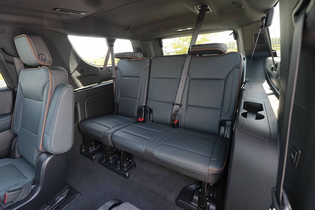 2025 GMC Yukon XL AT4