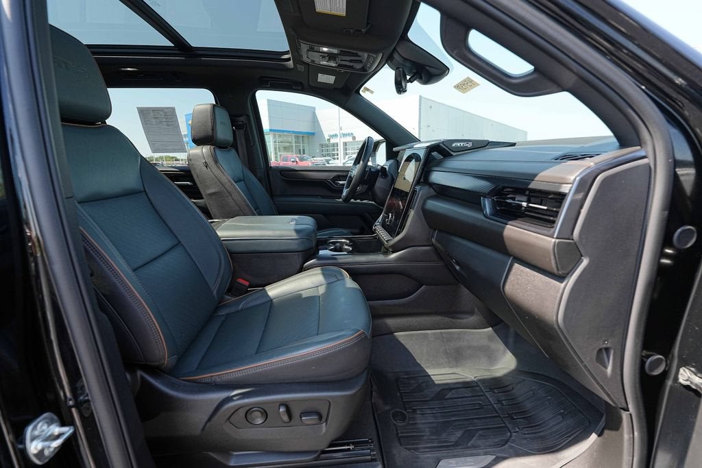 2025 GMC Yukon XL AT4