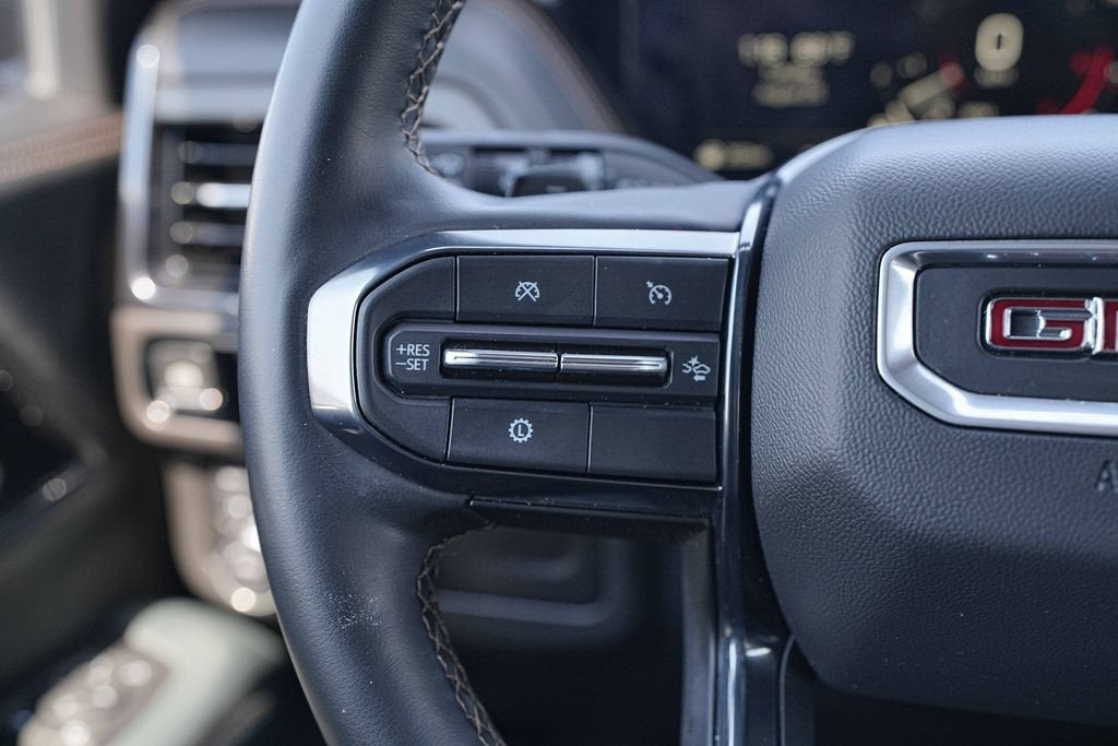 2025 GMC Yukon XL AT4