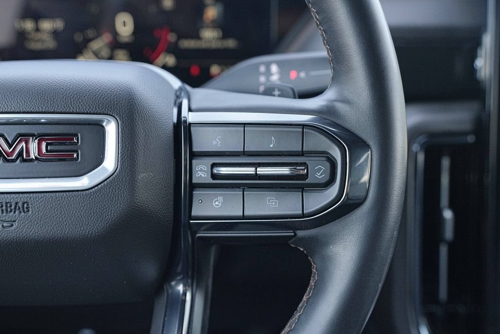 2025 GMC Yukon XL AT4