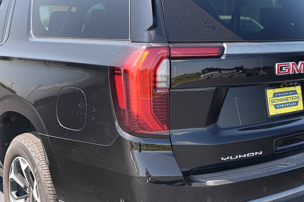2025 GMC Yukon XL AT4