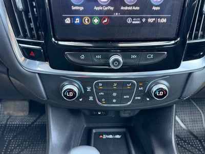 2022 Chevrolet Traverse LT Cloth