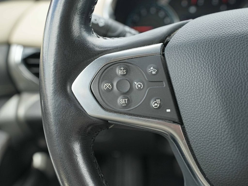 2022 Chevrolet Traverse LT Leather