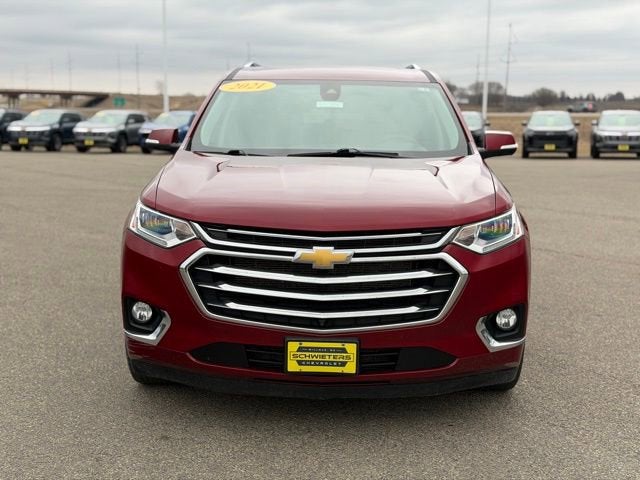 Used 2021 Chevrolet Traverse High Country with VIN 1GNEVNKWXMJ115489 for sale in Willmar, Minnesota