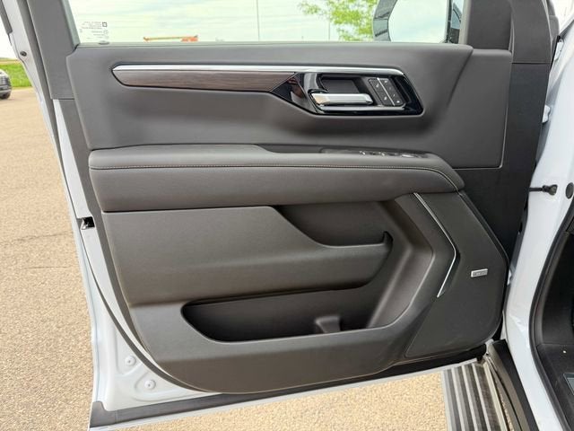 2026 Chevrolet Tahoe Premier - Photo 11