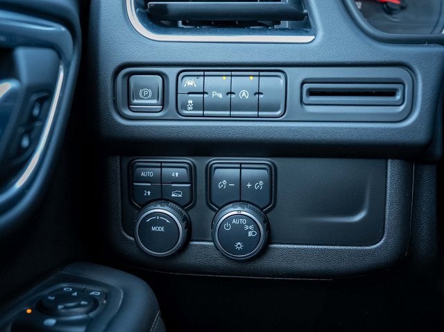 2023 Chevrolet Suburban LS