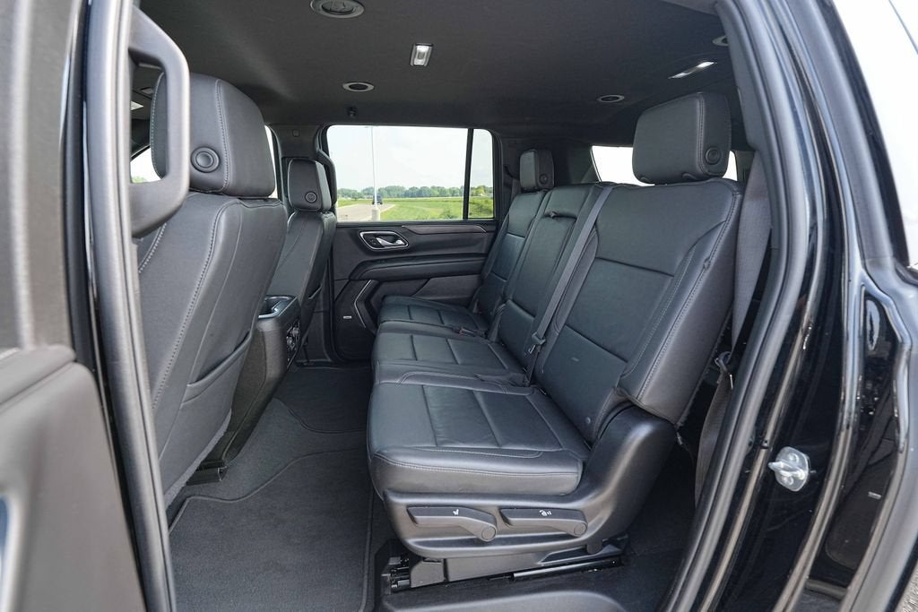 2024 Chevrolet Suburban LT