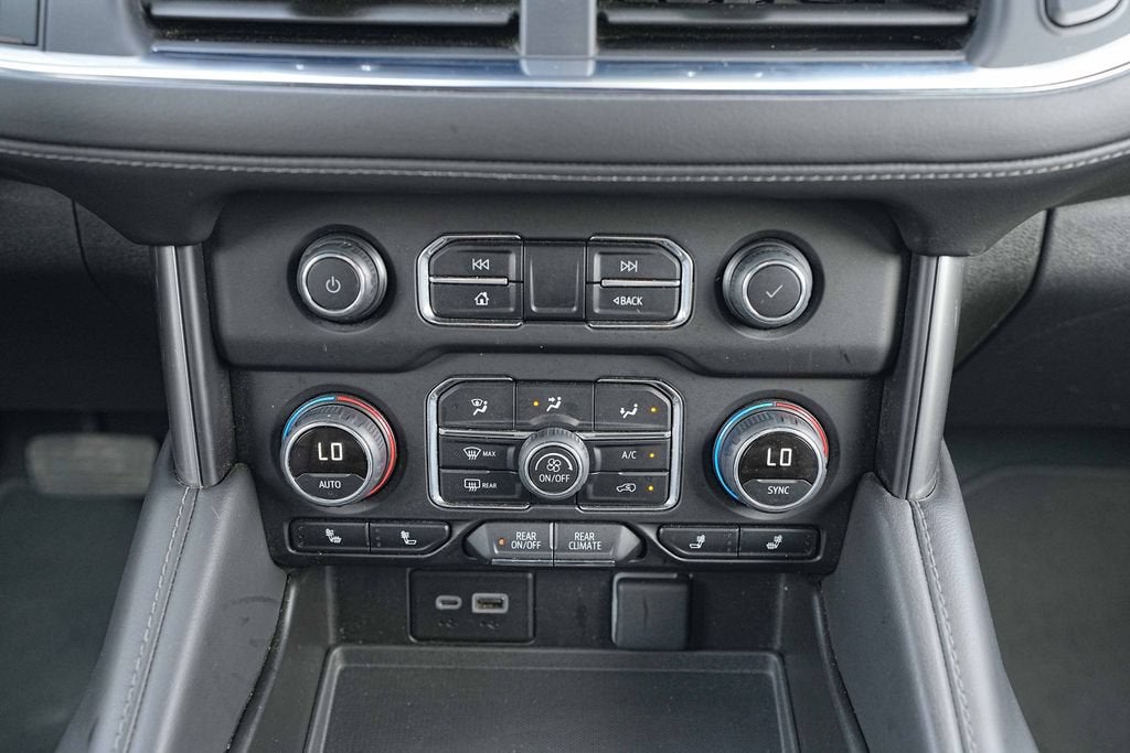 2024 Chevrolet Suburban LT