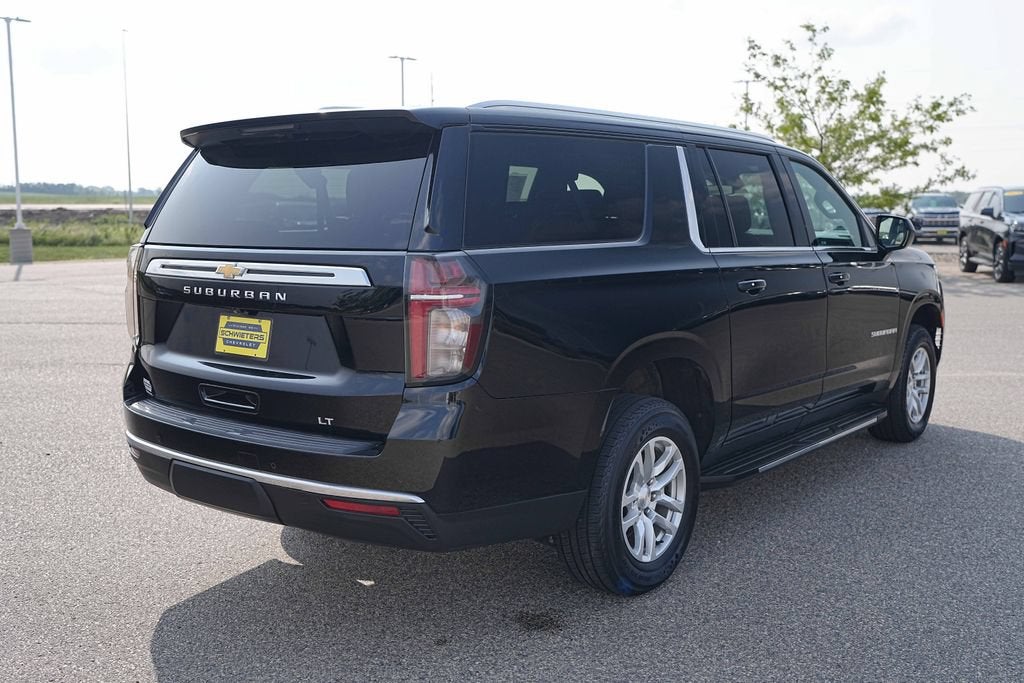 2024 Chevrolet Suburban LT