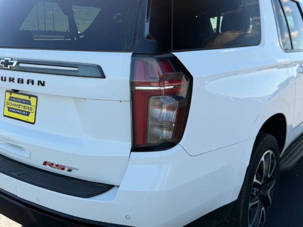 2023 Chevrolet Suburban RST