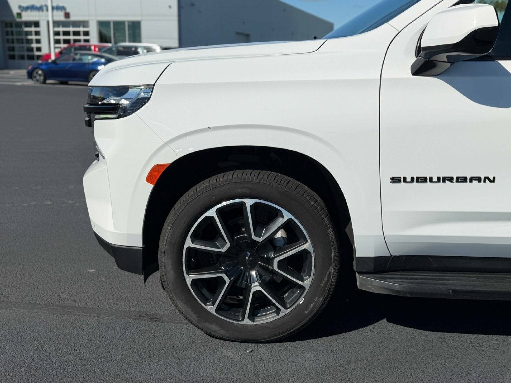 2023 Chevrolet Suburban RST