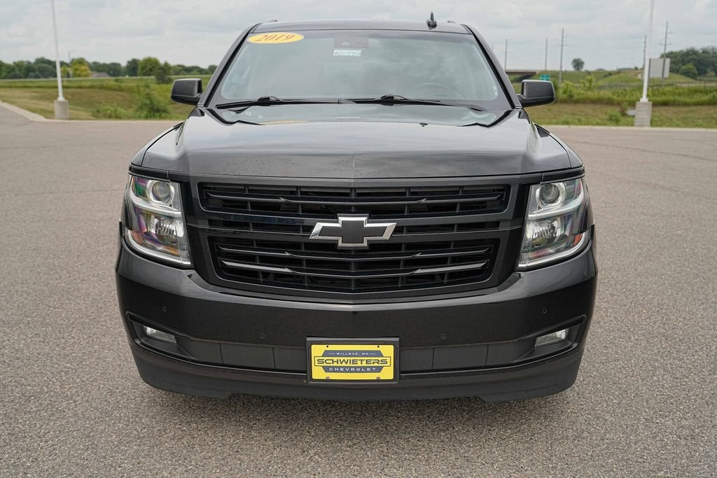 Used 2019 Chevrolet Suburban Premier with VIN 1GNSKJKJ9KR264001 for sale in Willmar, Minnesota