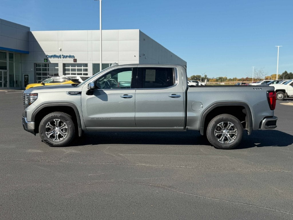 2025 GMC Sierra 1500 SLT