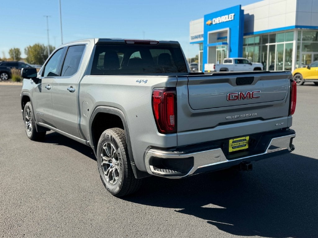 2025 GMC Sierra 1500 SLT