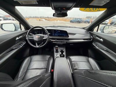 2025 Cadillac XT4 Premium Luxury