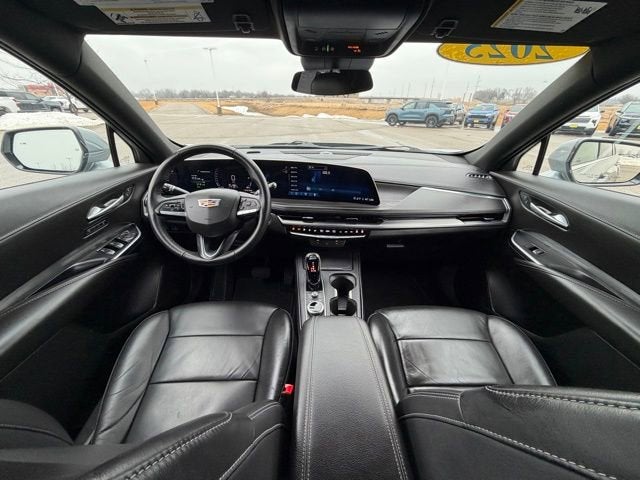 2025 Cadillac XT4 Premium Luxury