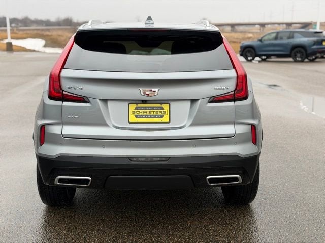 2025 Cadillac XT4 Premium Luxury