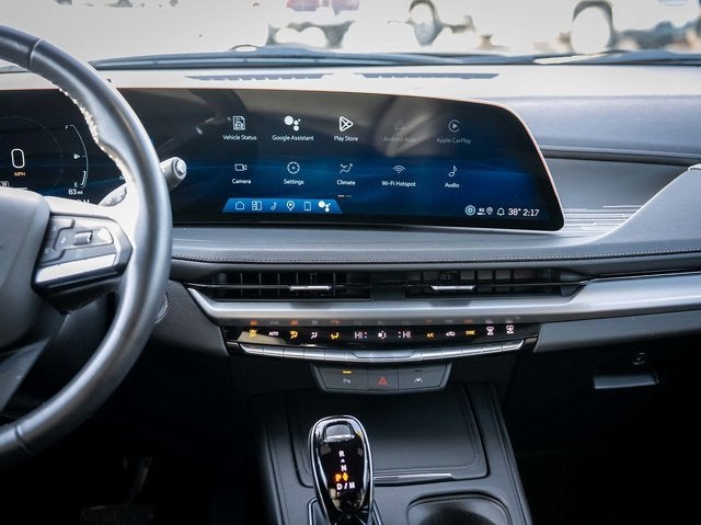 2025 Cadillac XT4 Premium Luxury