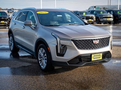 2025 Cadillac XT4 Premium Luxury