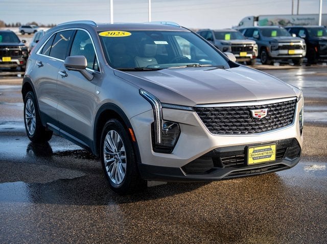 2025 Cadillac XT4 Premium Luxury