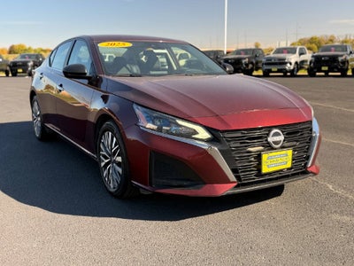 2025 Nissan Altima SV