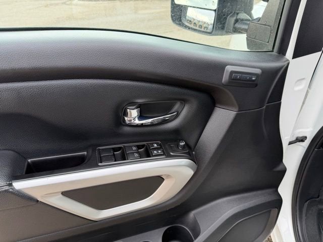 2018 Nissan Titan PRO-4X