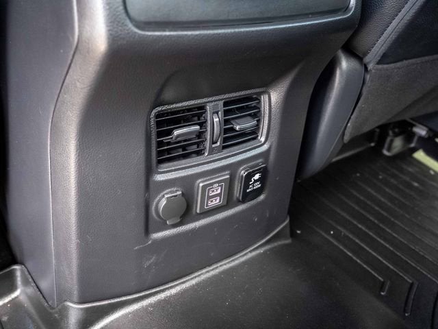 2019 Nissan Titan SL