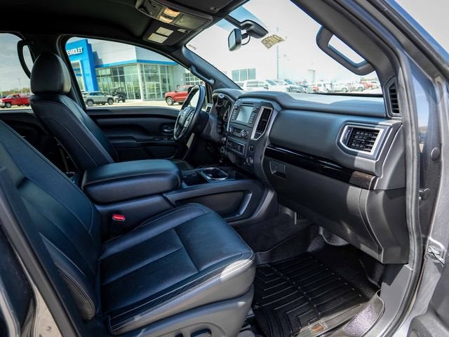 2019 Nissan Titan SL