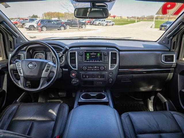 2019 Nissan Titan SL