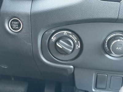 2022 Nissan Frontier SV