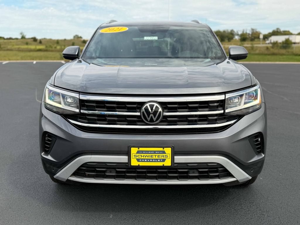 Used 2021 Volkswagen Atlas Cross Sport SE w/Tech with VIN 1V2KE2CA3MC236073 for sale in Willmar, Minnesota