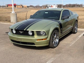2005 Ford Mustang GT Deluxe