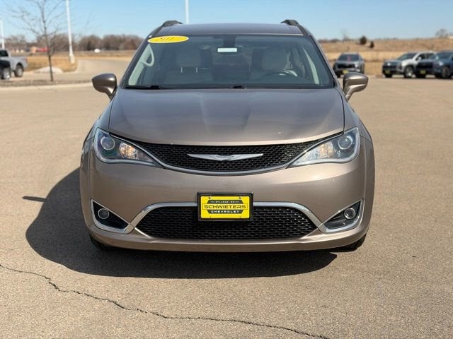 Used 2017 Chrysler Pacifica Touring-L with VIN 2C4RC1BG0HR535944 for sale in Willmar, Minnesota