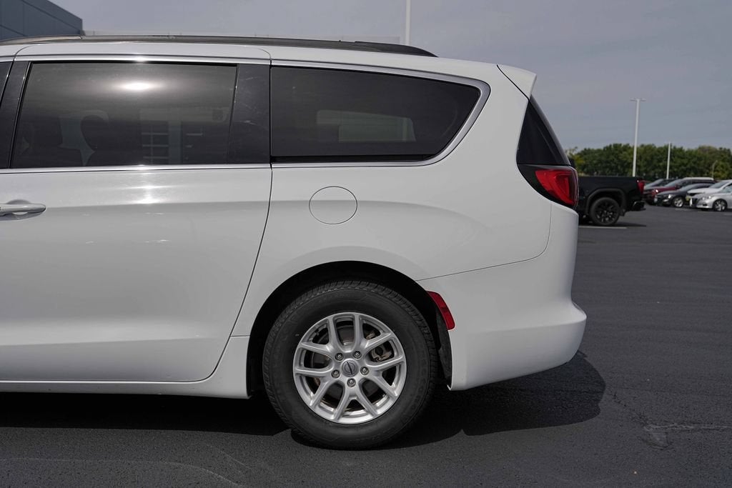 2021 Chrysler Voyager LXI