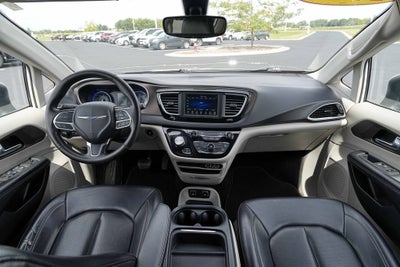 2021 Chrysler Voyager LXI