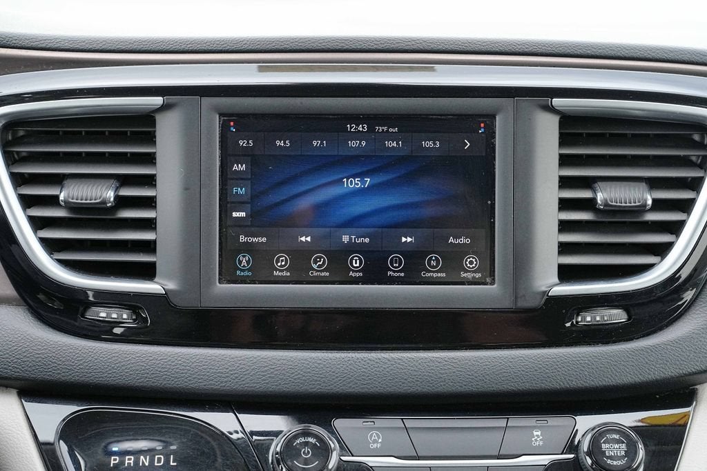 2021 Chrysler Voyager LXI
