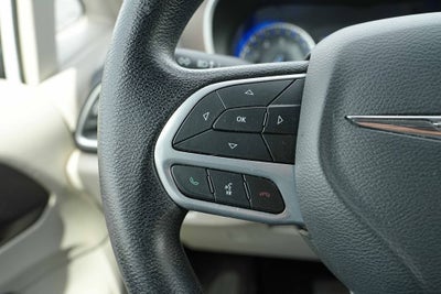 2021 Chrysler Voyager LXI