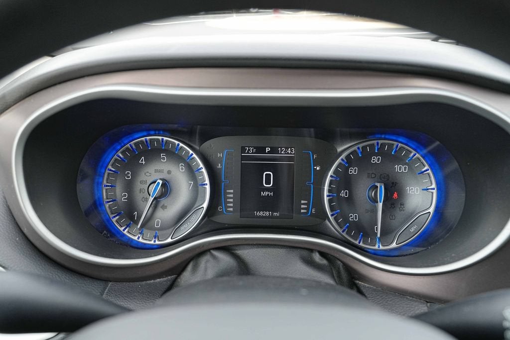2021 Chrysler Voyager LXI