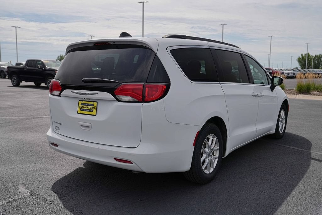 2021 Chrysler Voyager LXI