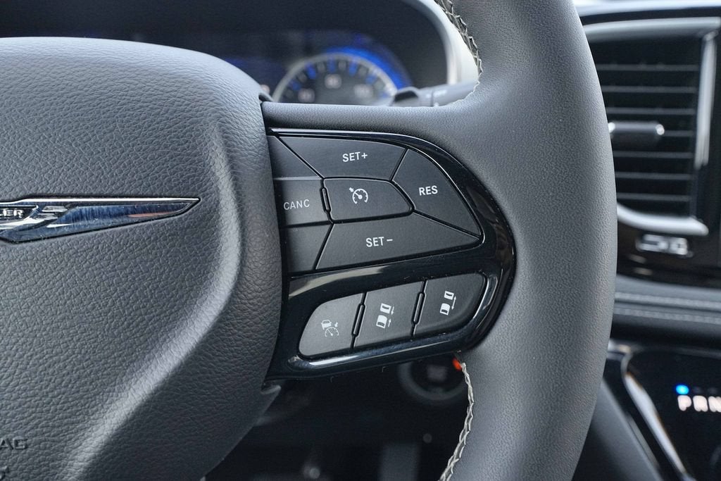 2025 Chrysler Pacifica Limited