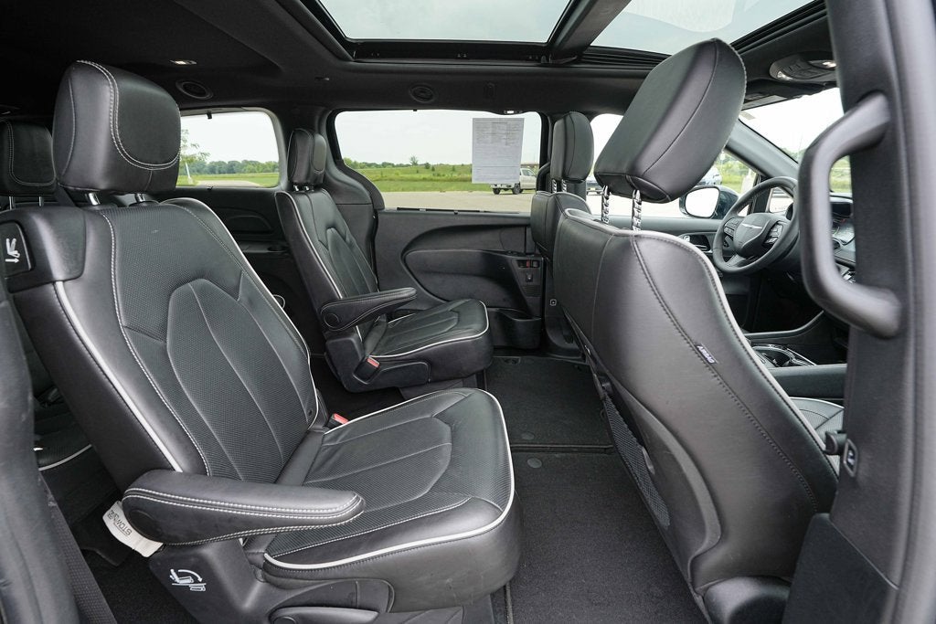 2025 Chrysler Pacifica Limited