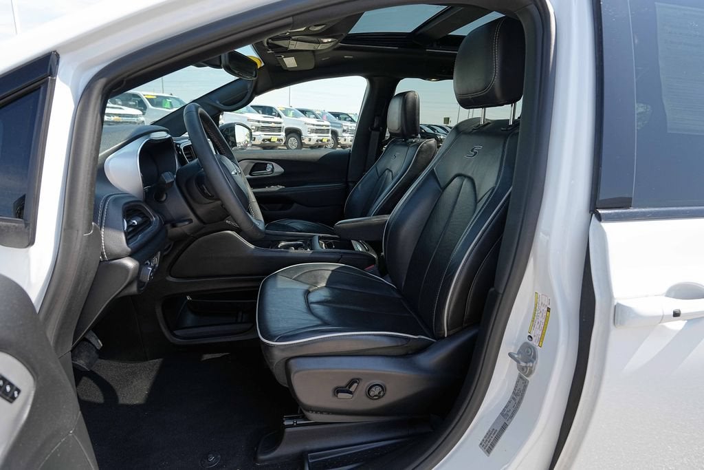 2025 Chrysler Pacifica Limited