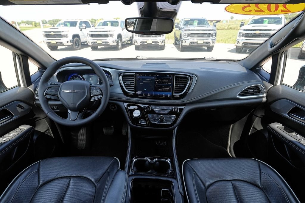 2025 Chrysler Pacifica Limited